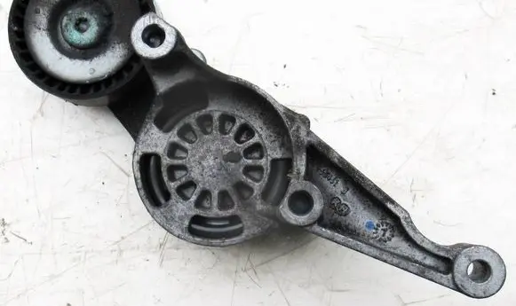Skoda Octavia Mk2 (1Z) Generator/alternator belt tensioner 03G903315D