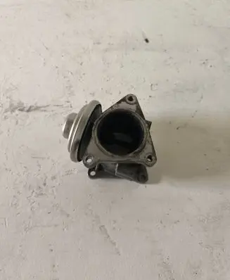 Audi A3 S3 8P EGR valve 038129637D