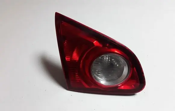 Nissan Qashqai Tailgate rear/tail lights 89071063