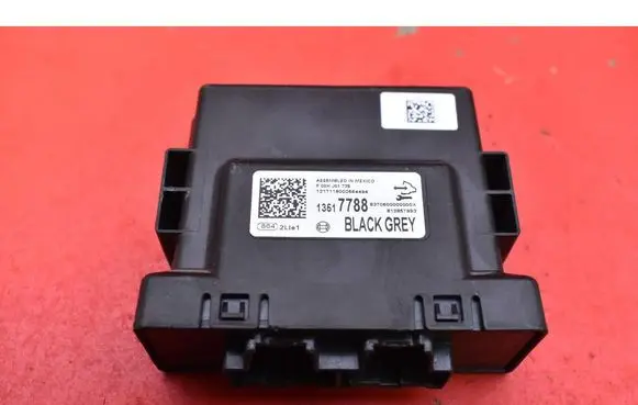 Opel Insignia A Engine control unit/module ECU 13517788