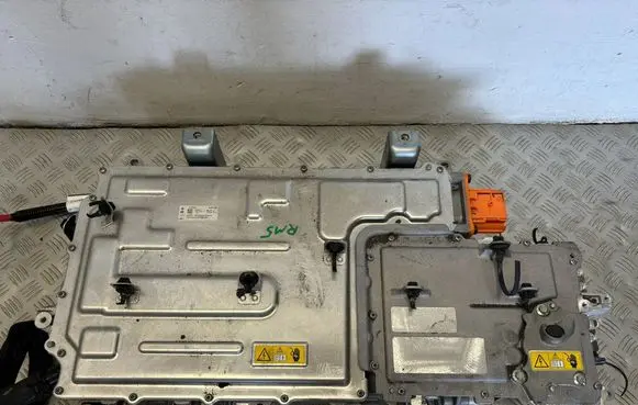 Renault Megane E-Tech Trunk lid opening control unit 