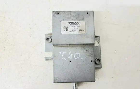 Volvo V50 GPS navigation control unit/module 30752377