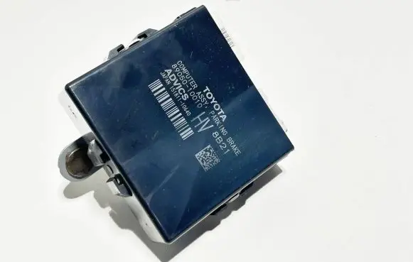 Toyota C-HR I Hand brake control module 8905010010 21069