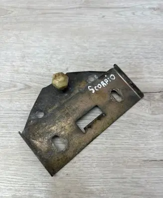 Ford Scorpio Headlight/headlamp mounting bracket 85GG13A015AA