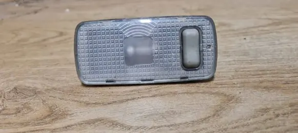 Infiniti FX Rear seat light