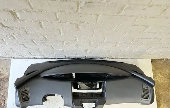 Nissan Primera Dashboard