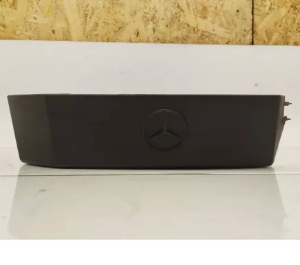 Mercedes-Benz E W124 Other engine bay part 1041500066 M104
