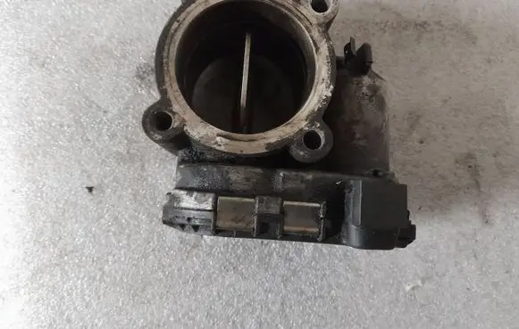 Mercedes-Benz ML W164 Throttle valve A6420900070 6420900070