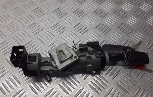 Mazda 3 I Ignition lock 3M51-3F880-AC