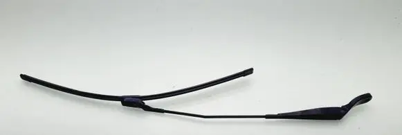 Peugeot Partner Windshield/front glass wiper blade 9682974380