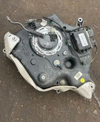 Audi A6 S6 C7 4G AdBlue liquid reservoir 4G0131877 4G0131969J 4G0907355G