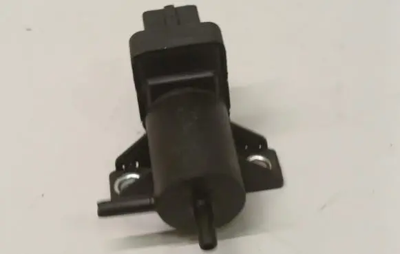Renault Laguna III Turbo solenoid valve 8200762162