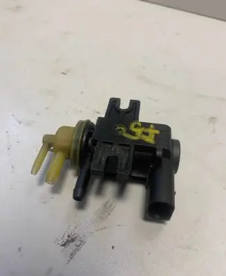 Skoda Superb B6 (3T) Turbo solenoid valve 1K0906627B 401E64A