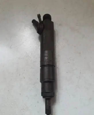 Volvo S70 V70 V70 XC Fuel injector 046130201F