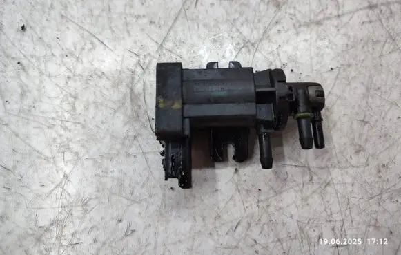 Peugeot 5008 Turbo solenoid valve 9674084680