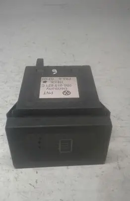Volkswagen Golf IV Windscreen/window heater switch 3B09596212C