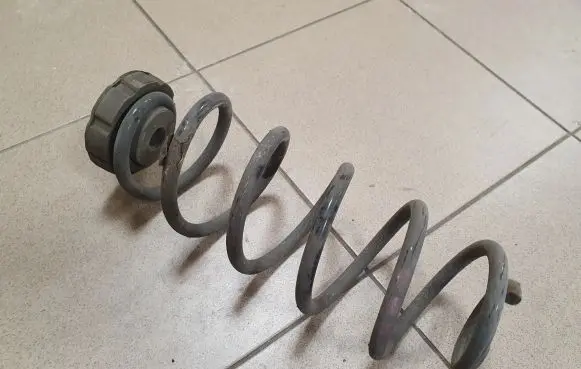 Audi A5 8T 8F Rear coil spring
