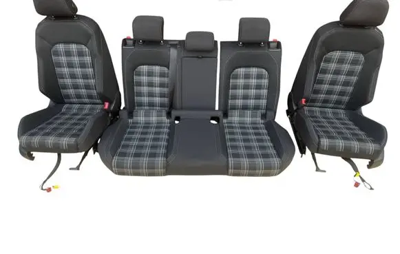 Volkswagen Golf VII Seat set BRAK