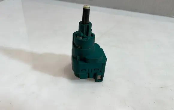 Volkswagen Golf IV Brake pedal sensor switch 1C0945511A