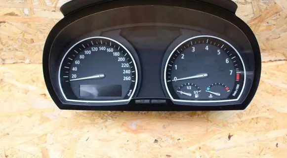 BMW X3 E83 Speedometer (instrument cluster) 3451579