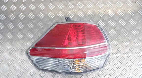 Nissan X-Trail T32 Rear/tail lights 265554CA0B