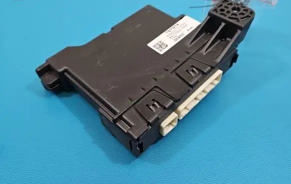 Toyota Auris E180 Central body control module 8865002E00 IMPRK1553503