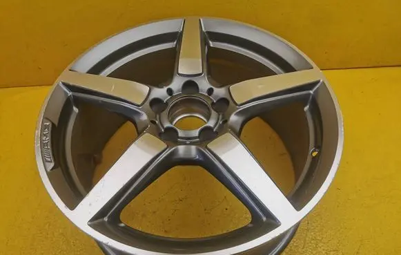 Mercedes-Benz SLK R172 R18 alloy rim A1724012802