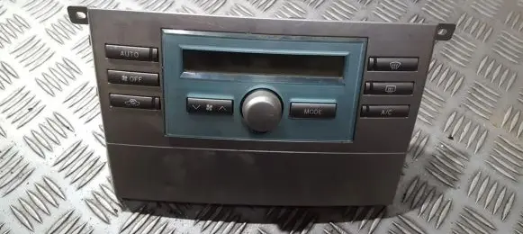 Toyota Corolla Verso AR10 Climate control unit 559000f030
