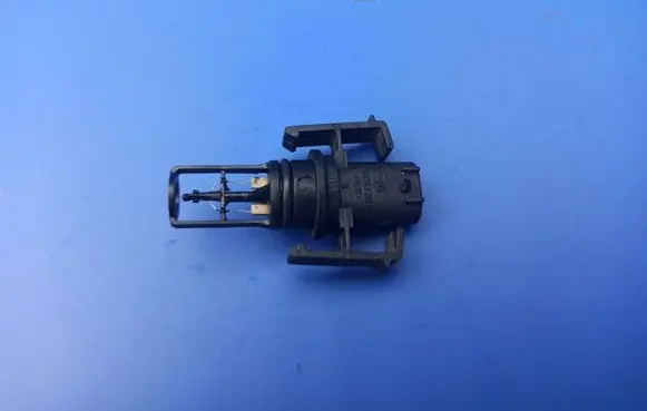 Mercedes-Benz C W203 Intake air temperature sensor 0005422818