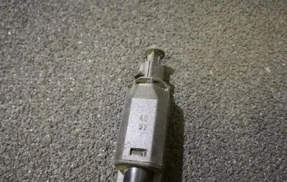 Volkswagen Golf IV Brake pedal sensor switch 191945515