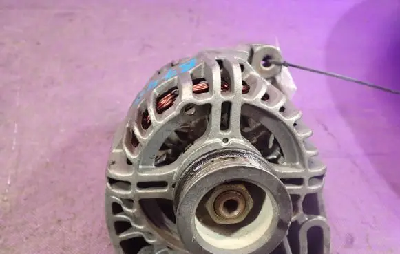 Fiat Doblo Generator/alternator 83631750