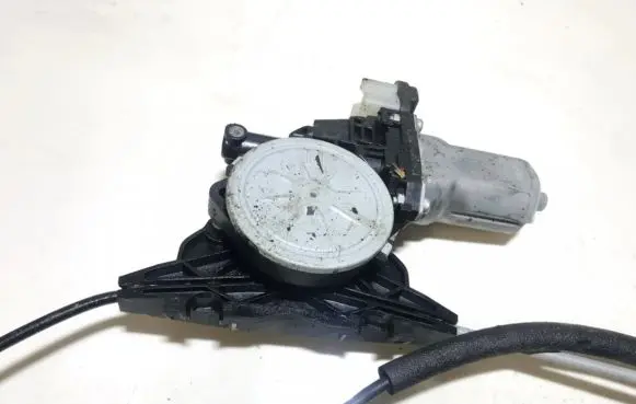 Nissan X-Trail T31 Front door window regulator motor 80730eg000 0620402920