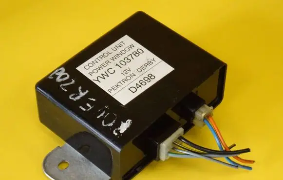 Rover 200 XV Electric power window relay YWC103780