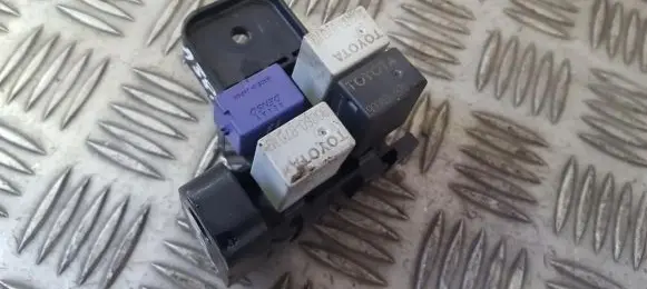 Toyota Avensis T250 Fuse box set