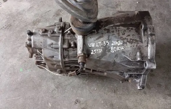 Volkswagen II LT Manual 5 speed gearbox G285R 711614 017318ZDDZY26059