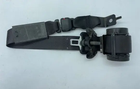 Dodge Durango Third row seat belt P6JW88DX9AA 6023910 6412174