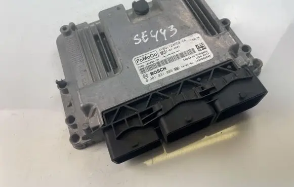 Ford Focus Engine control unit/module CV6Q12A650CA
