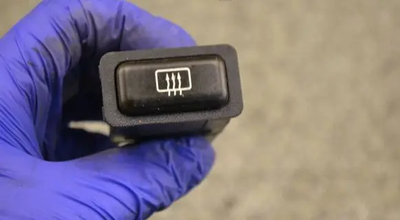 BMW 3 E30 Windscreen/window heater switch 1381174 6131 S304M6