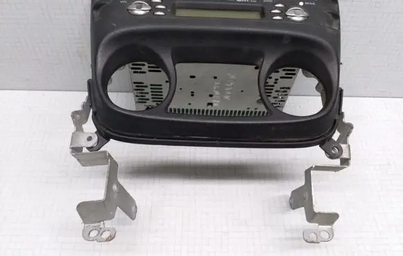 Nissan Almera N16 Radio/CD/DVD/GPS head unit