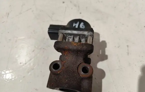 Subaru Legacy EGR valve Aa710 793a2