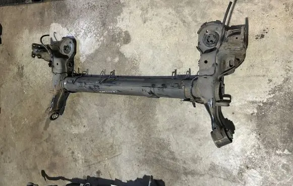 Opel Crossland X Rear axle beam 9686432180 13321108318 5148W1