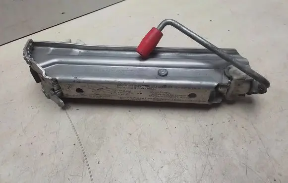 Audi A4 S4 B5 8D Lift Jack 8D0011031C
