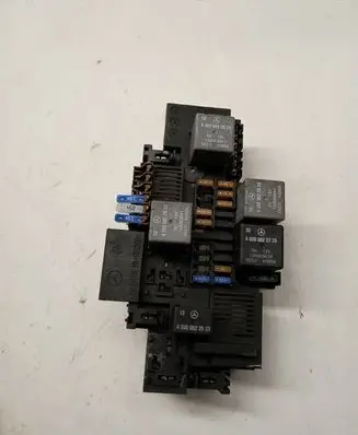 Mercedes-Benz C W205 Fuse module A2229063202