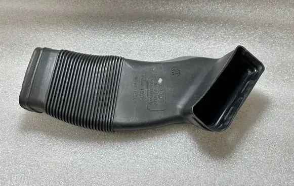 Audi A4 S4 B5 8D Air intake duct part 8D0129617E