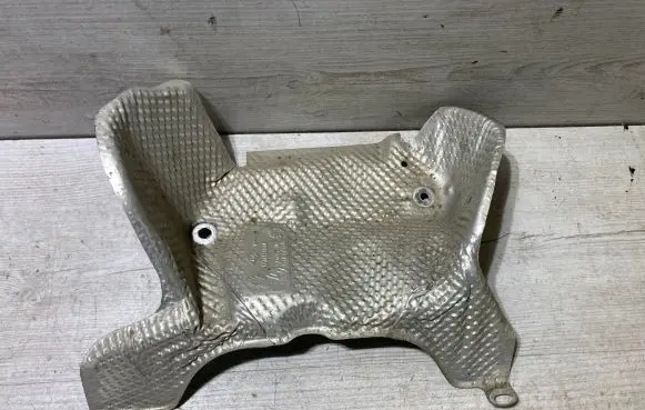 Renault Clio V Exhaust heat shield 483821317R