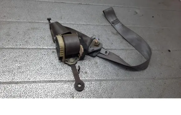 Renault Clio II Front seatbelt