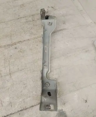 Opel Vivaro Fender mounting bracket