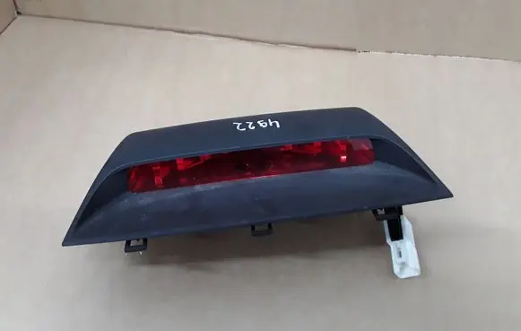 KIA Magentis Third/center stoplight 927002G0 927002G010