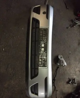 Ford Focus Front bumper 2M5117757 0097A 2M51A17K819