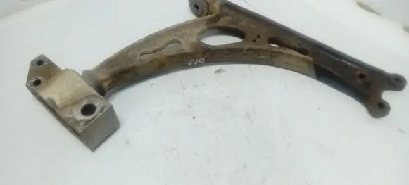 Volkswagen Touran I Front lower control arm/wishbone